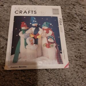 Vintage McCall's Crafts  Snowman Family P354 Joanne Beretta